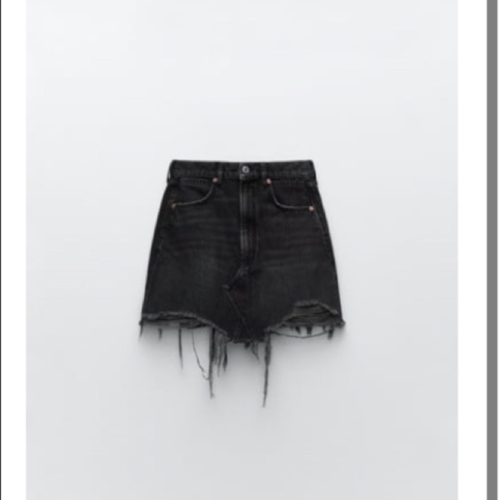 Black Zara skirt